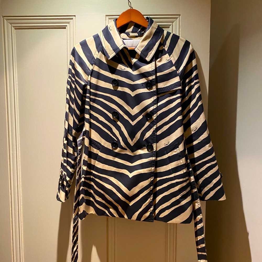 Coach trench. Zebra pattern - Picture 2 of 3